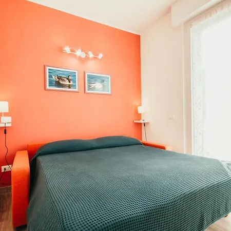 Appartamento Al 13 Rosso - Lakeside Leisure & Business