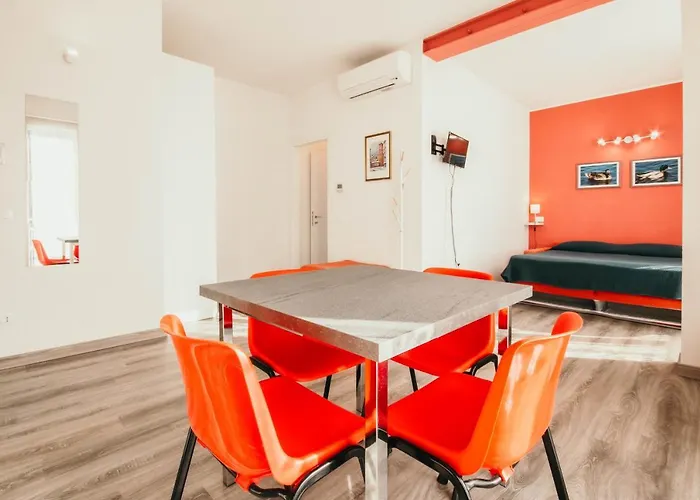 Al 13 Rosso - Lakeside Leisure & Business * Stresa