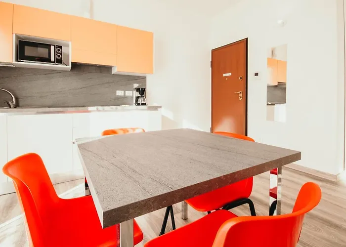 Apartament Al 13 Rosso - Lakeside Leisure & Business *